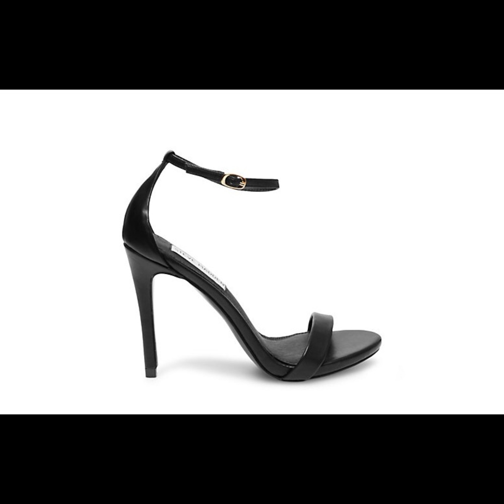 NWT Black Stecy Steve Madden Heel